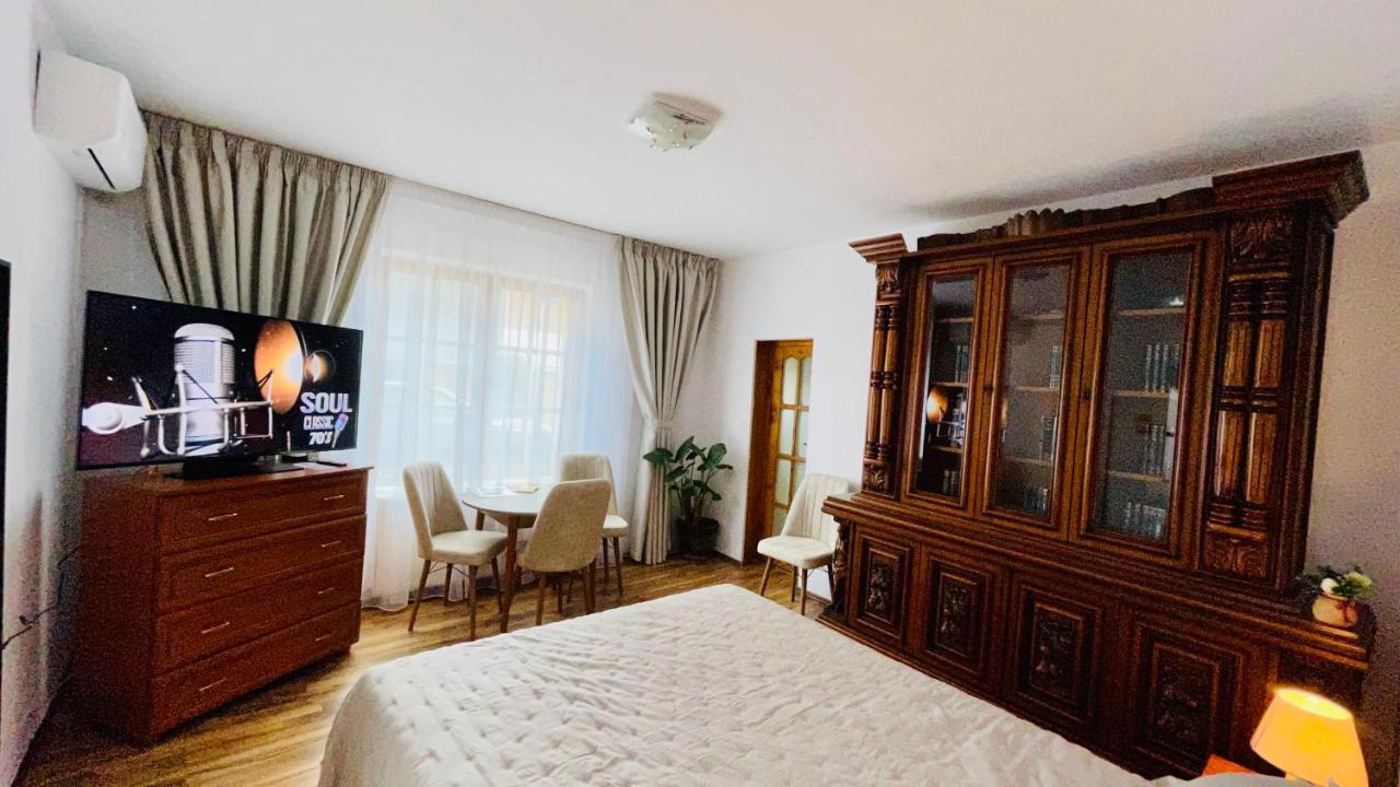 Leto House Apartment Targu Jiu Ngoại thất bức ảnh