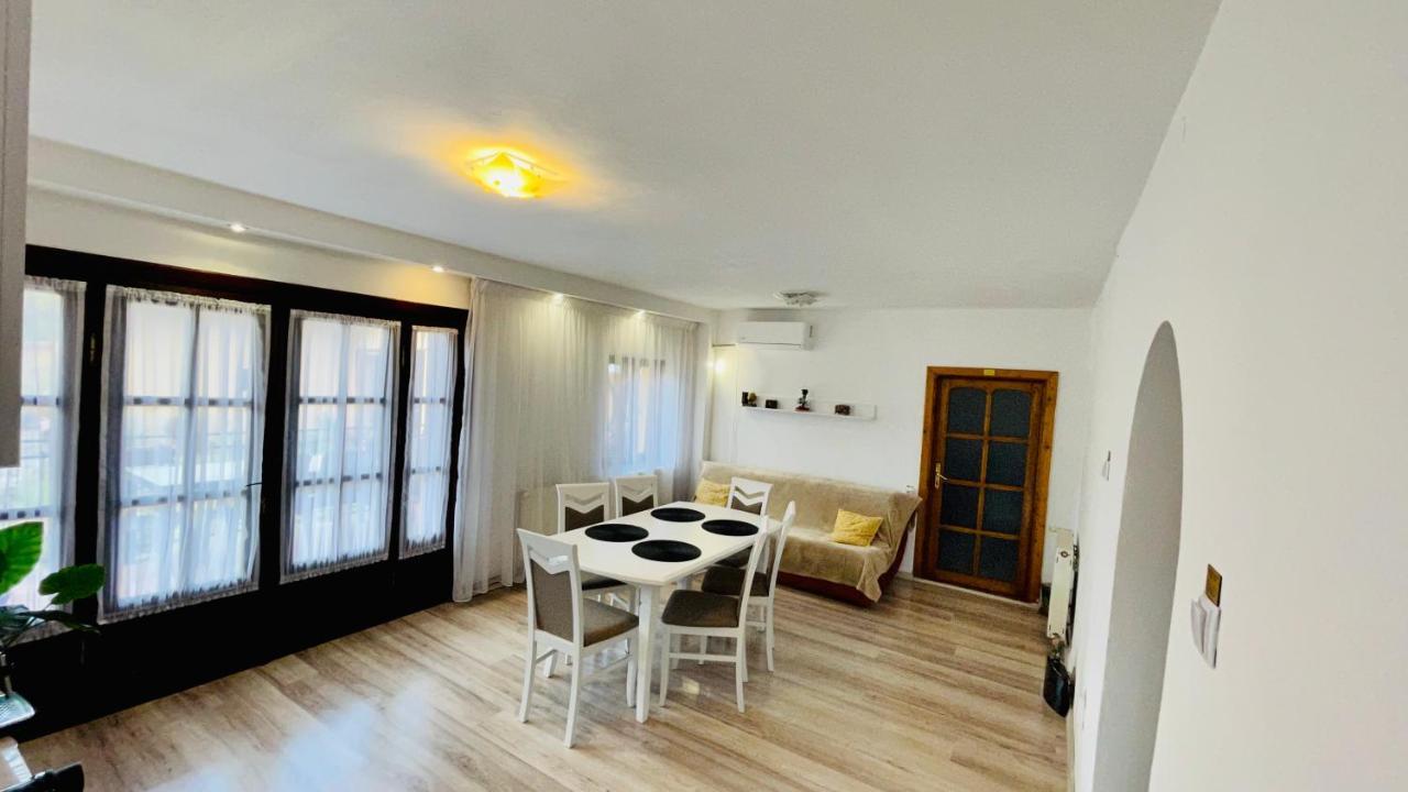 Leto House Apartment Targu Jiu Ngoại thất bức ảnh